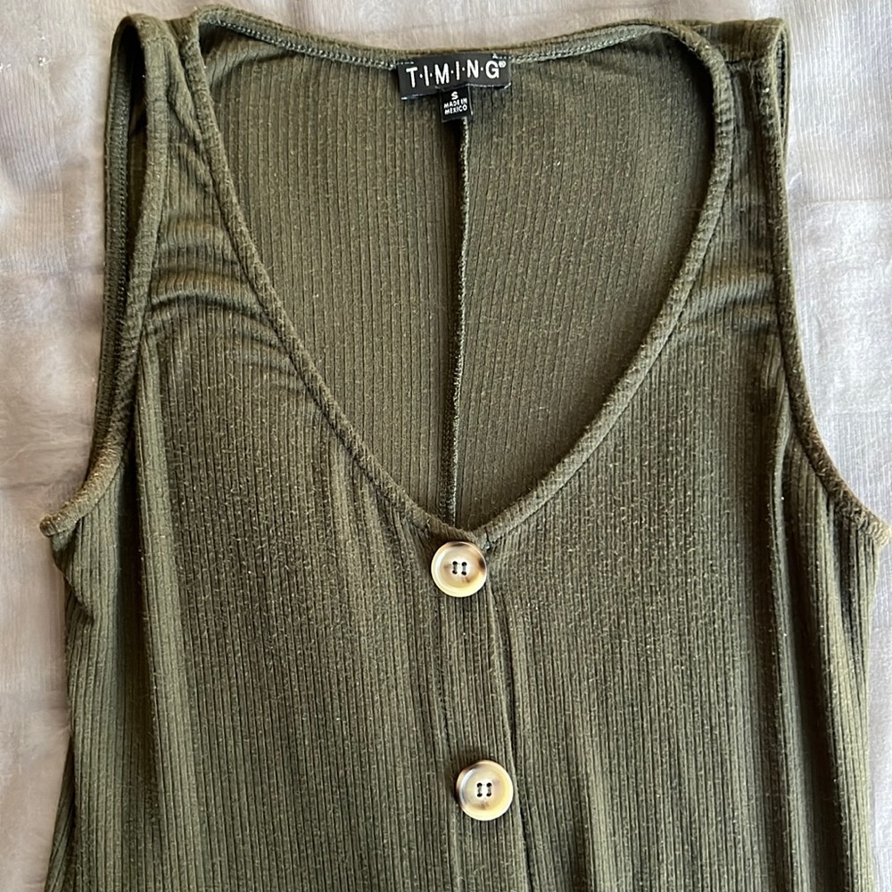 Green maxi dress